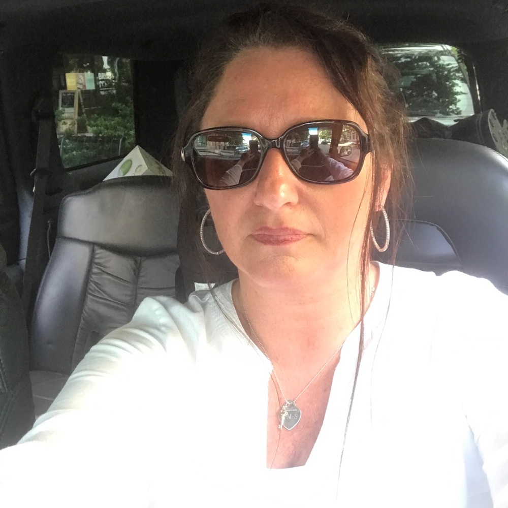 Meet your Posher, Angela